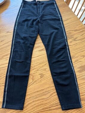 Guess Skinny Jeans, high wasted-with fabulous bling down the side
